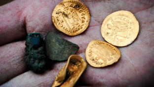 Hatodik századi pénzérméket találtak egy német krumpliföldön