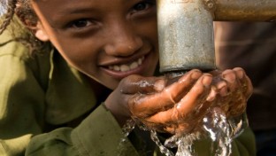 “Okoskutak” javíthatják a vízellátást Afrikában