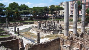 Római kori üvegművesek műhelyeit tárták fel Nápoly környékén